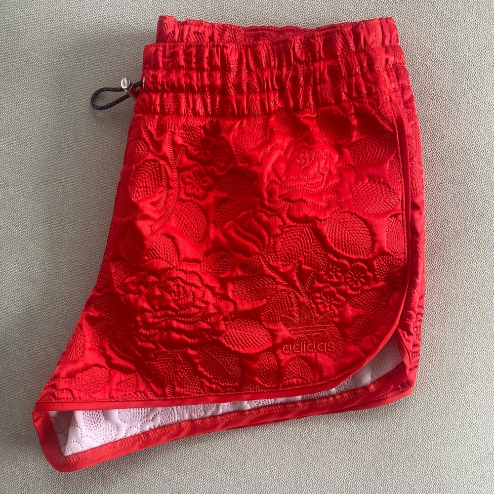 NWOT Adidas Orginals Satin Quilted Red Rose Trefoil Logo Shorts, Sz Small, Rare - Picture 10 of 14